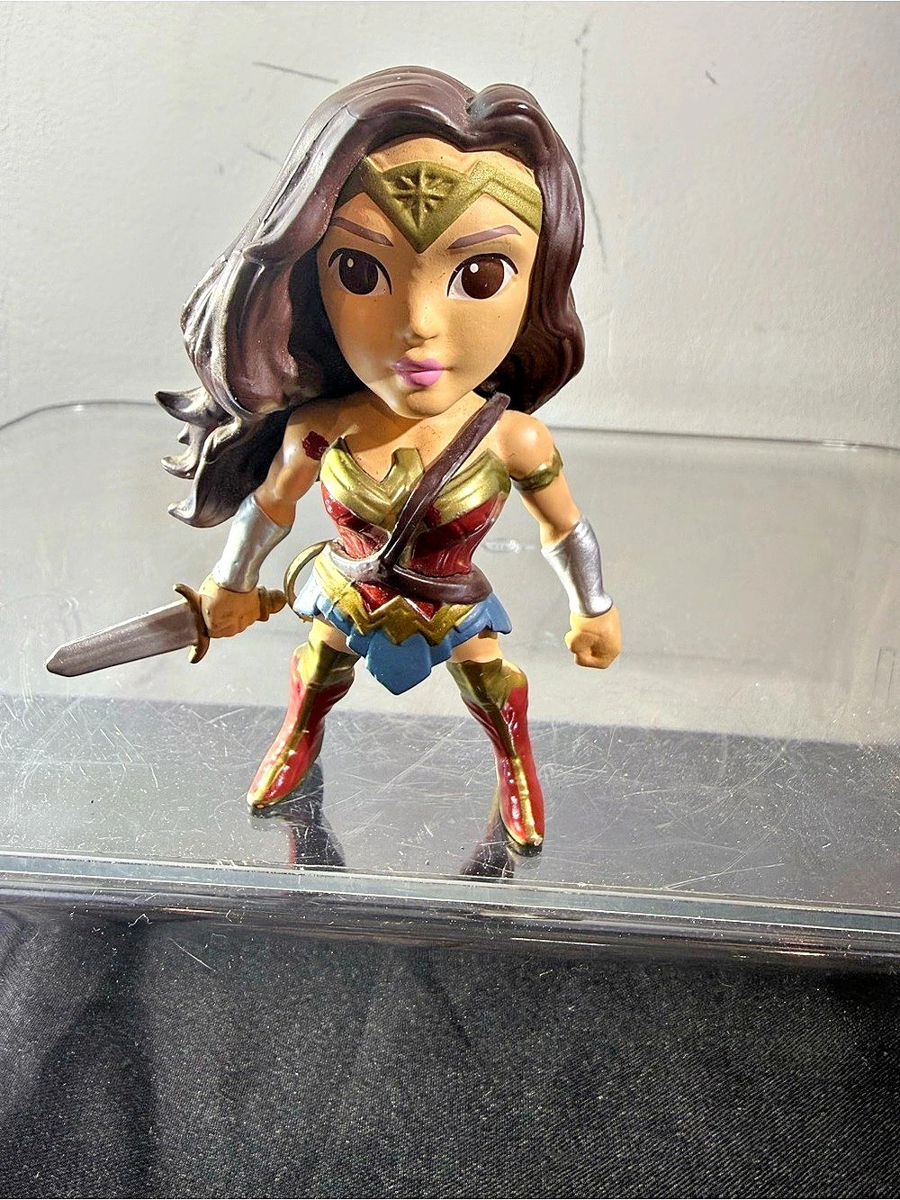 Wonder Woman DC Comics 2015 Heavy 4” Figure w/ Sword